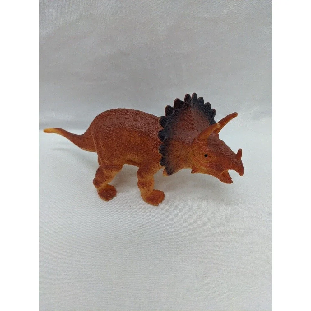 Lot Of (7) Dinosaur Toys Trex Stegasaurs Triceratops